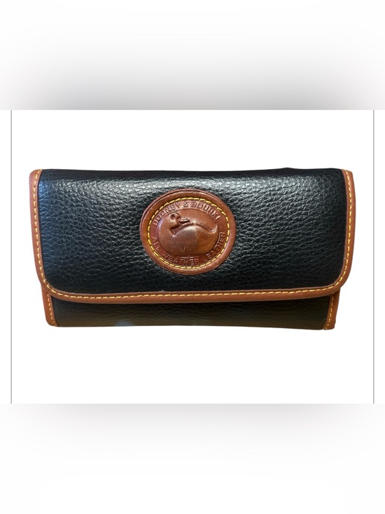 Dooney & Bourke Handbags - Dooney & Bourke vintage long wallet